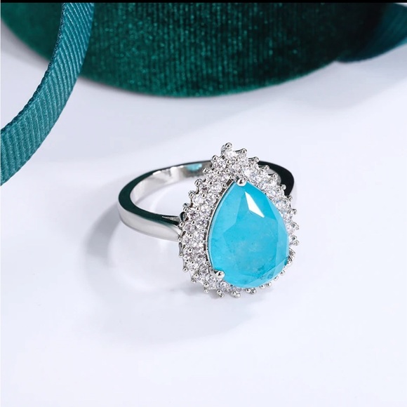 Flower Sapphire ring - Picture 3 of 3